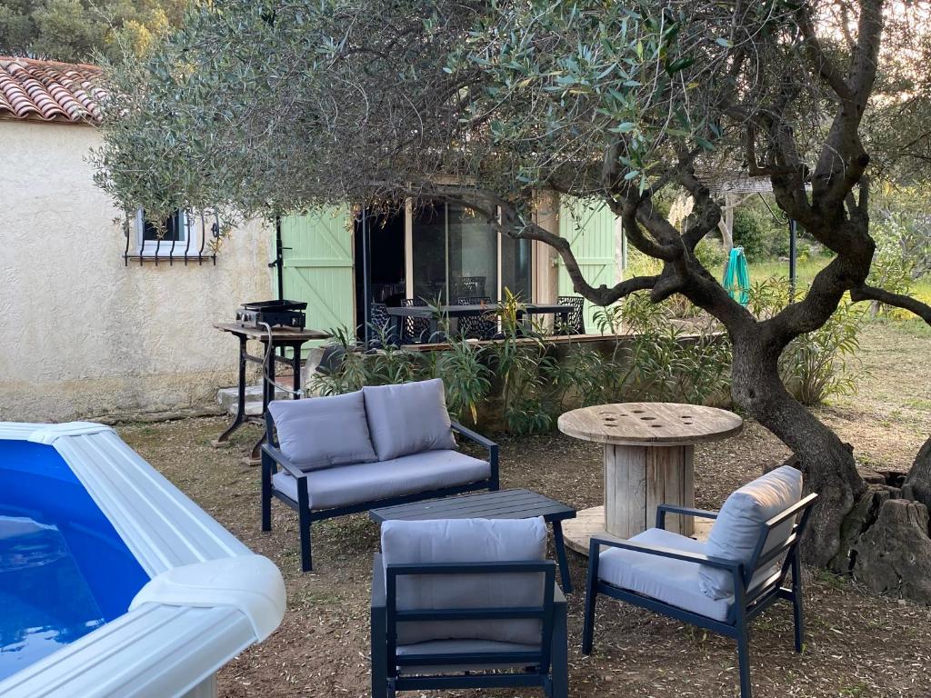 Petite maison sous les oliviers à Sanary - 2