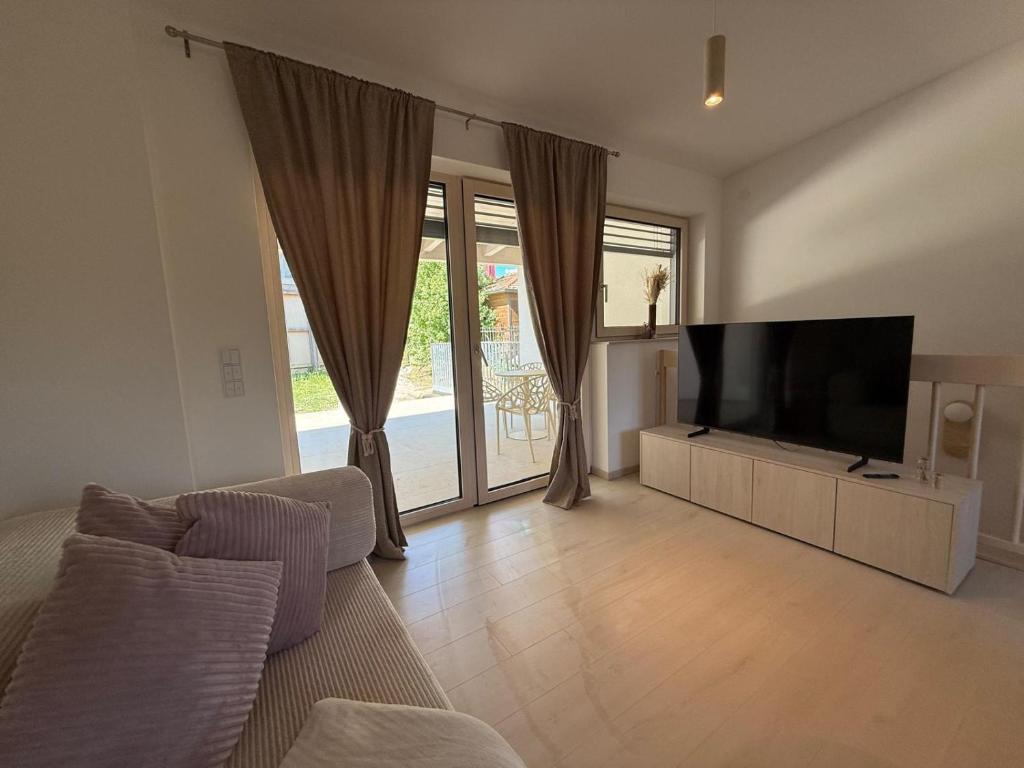 Donau-Loft near City and Highway - 5