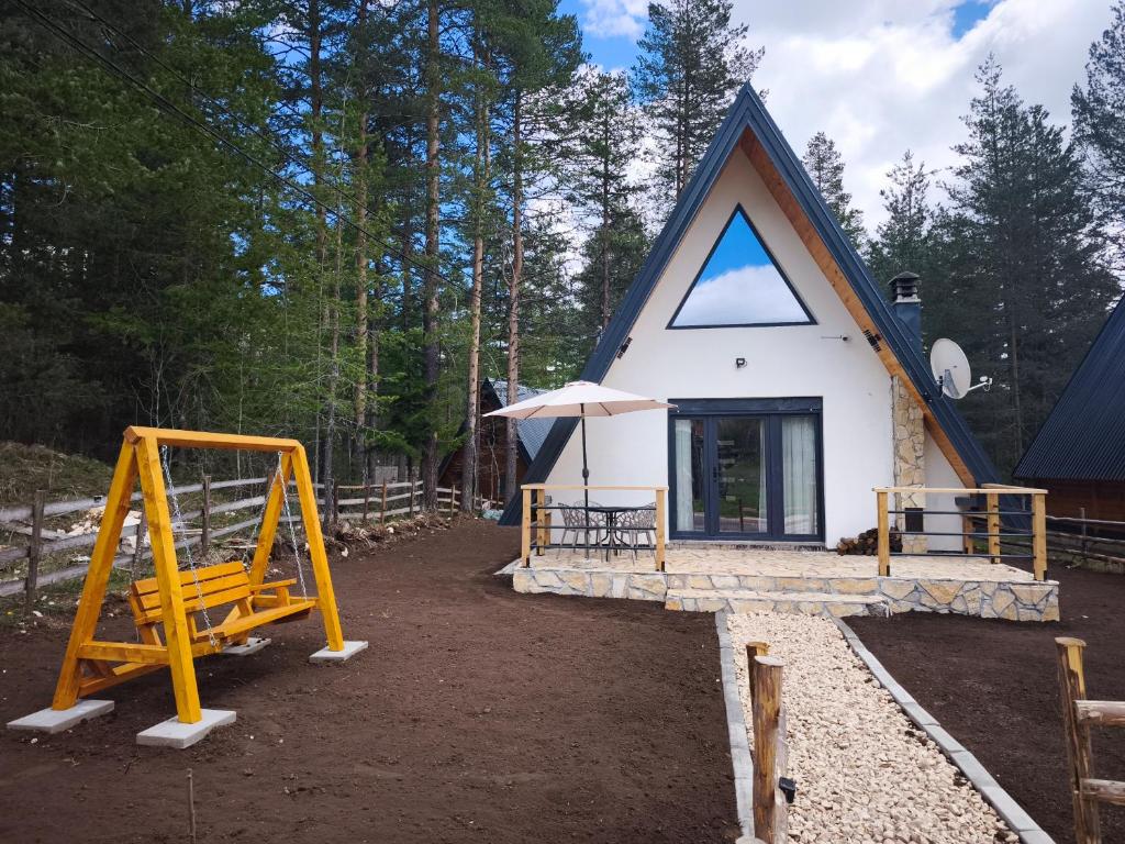 Pine Forest Chalet - 1