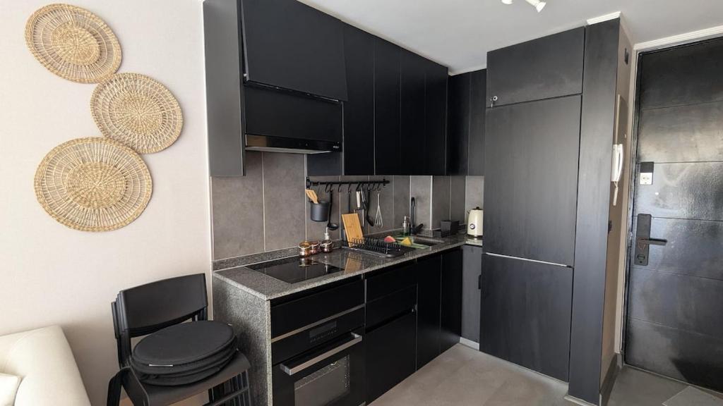 Modern Apartment with Terrace and AC near Metro Nuble - 5