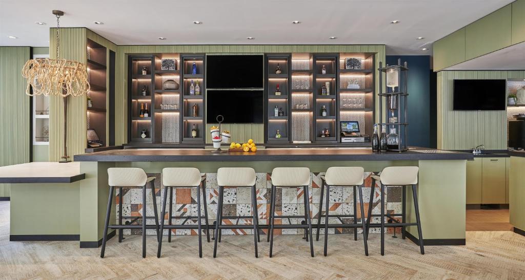 Pub/Lounge