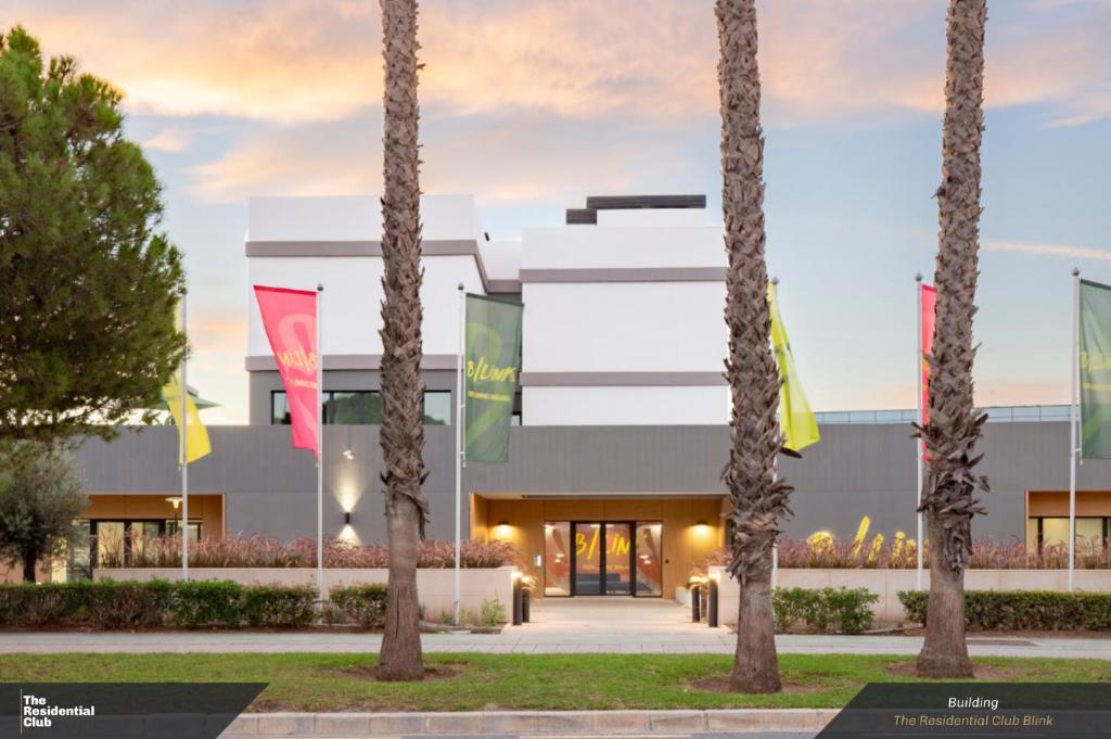 The Residential Club Blink- alojamiento para profesionales - 1