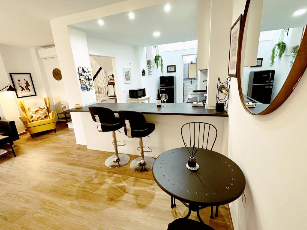 Charming House in Estepona Old Town • Angie’s Nest - 4