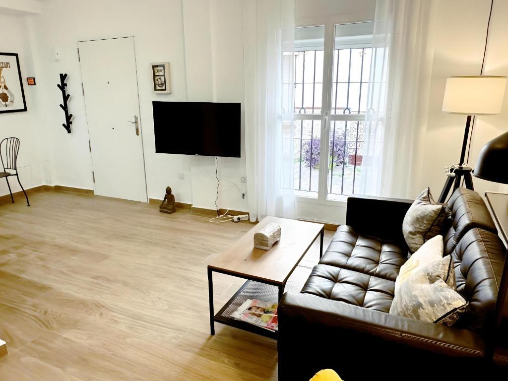 Charming House in Estepona Old Town • Angie’s Nest - 3
