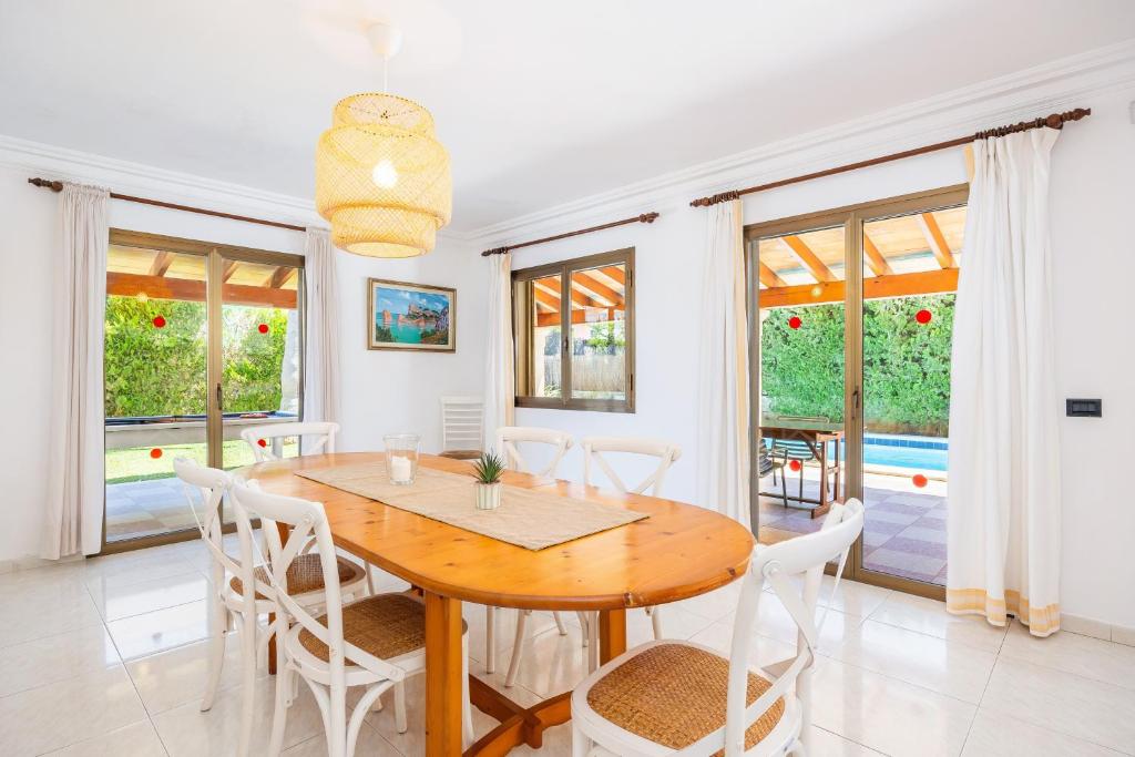 Llenaire Gran Beach House - 5