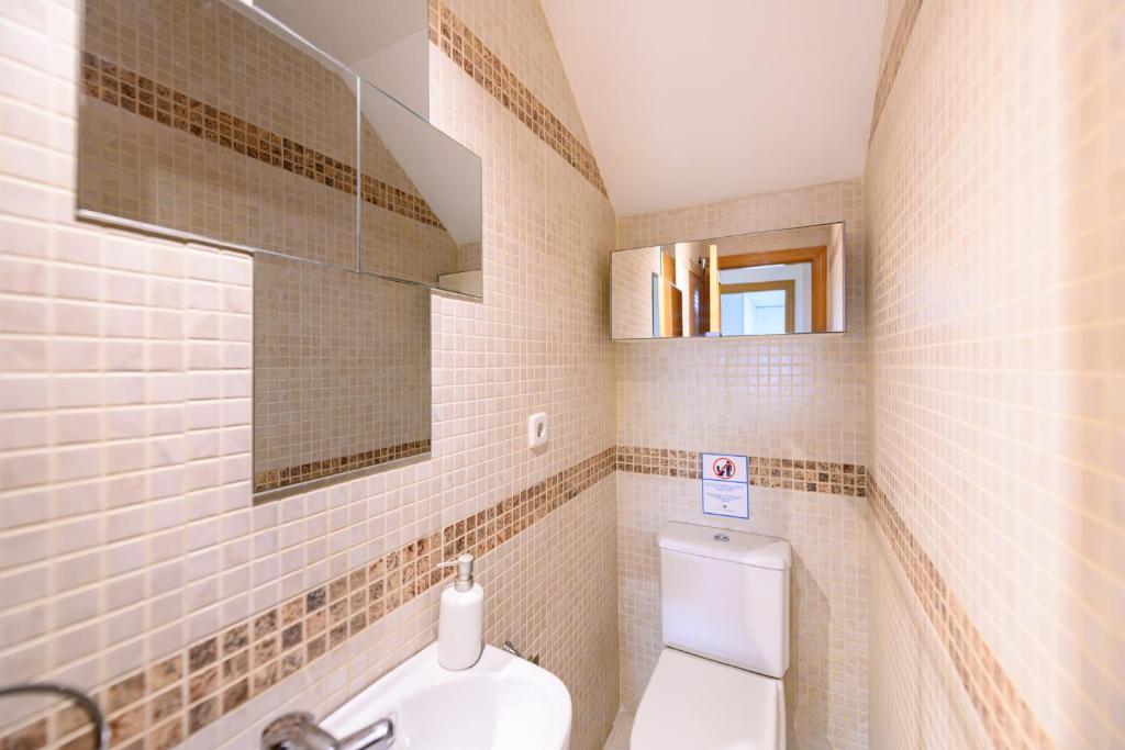 PRA10 - Piso de 2 dormitorios con balcón y 2 baños, en el centro de Madrid - Alquiler temporal - 5