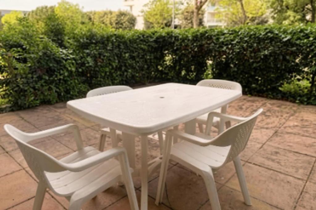 Studio with 25 m terrace & private parking - 4