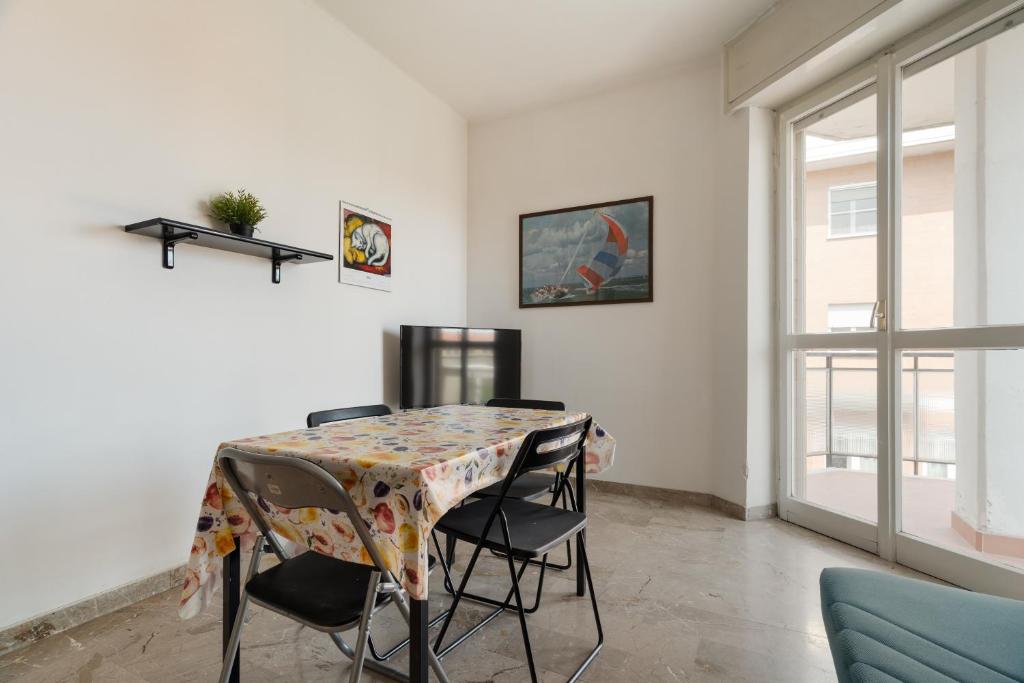 GuestHost - Comfy Balcony Flat steps from Navigli - 4