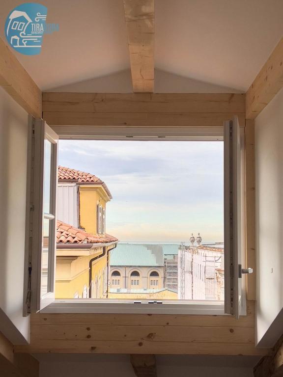 Gozzi 4 Tirabora Short Rent - 3