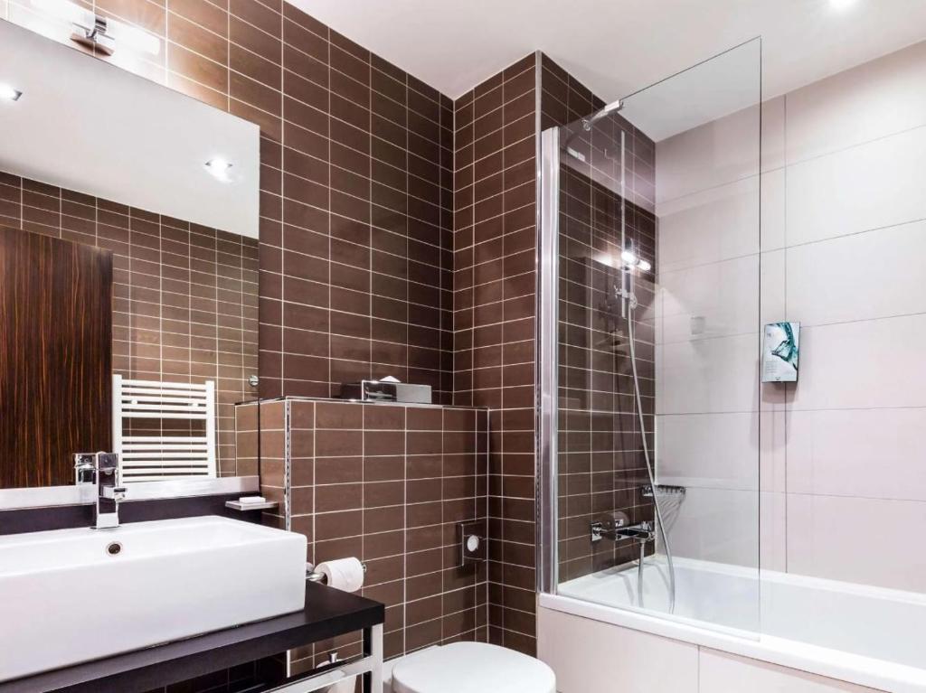 Disneyland Deluxe flat, outside pool, Climatisation, 1 min to Disney Parks - 2
