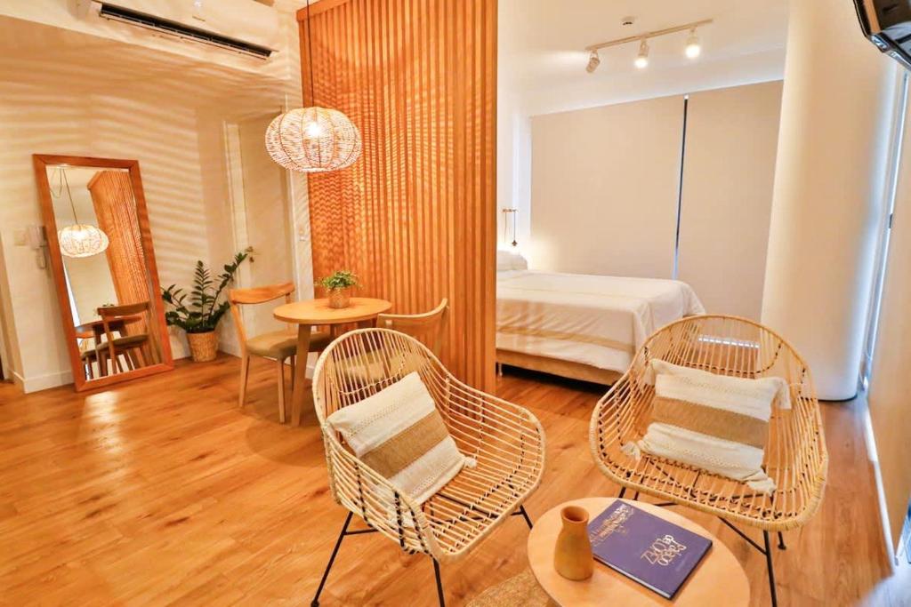 Modern & Bright Studio - 2