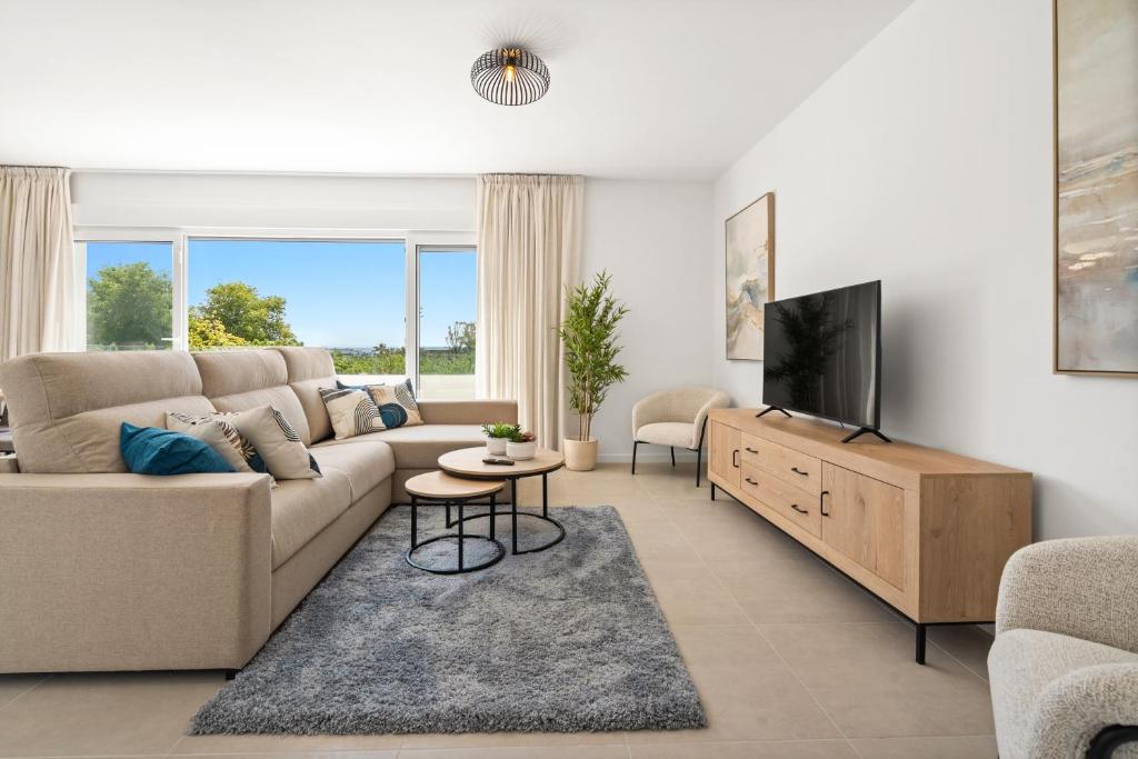 Sunny terrace apartment Acqua Gardens - 1