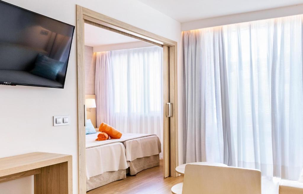 VIVA Eden Lago — Hotel rooms in Alcudia, Balearic Islands