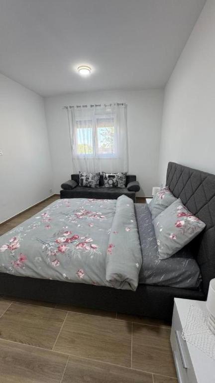 Guest House Lukic - 1