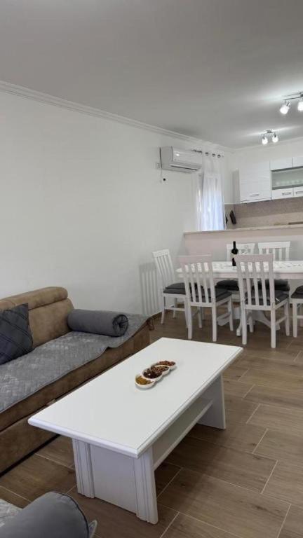 Guest House Lukic - 2