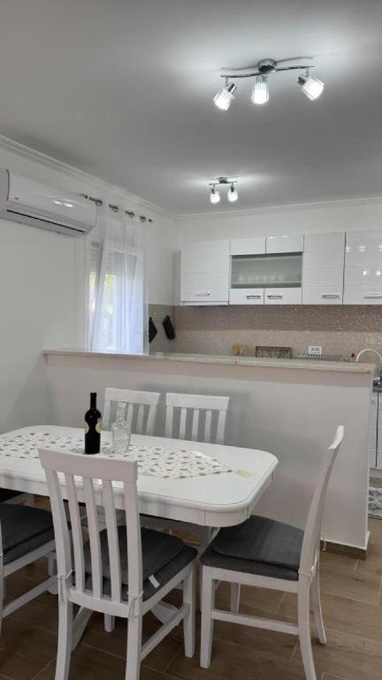 Guest House Lukic - 4