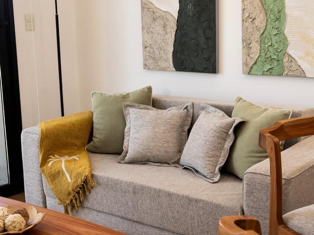 Bright and Stylish 1BR Apt near Shopping del Sol - 5