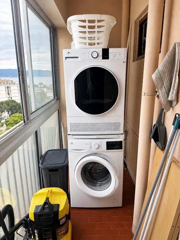 T3 lumineux avec balcon et parking proche plages et du centre-ville Ajaccio - 3