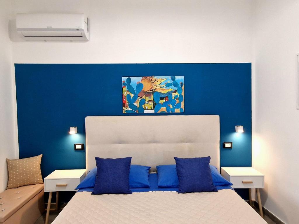 Blu Maiolica - 1