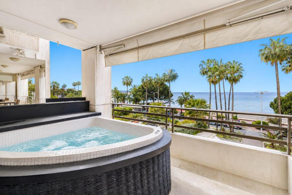 REF 2053 - Location saisonnière Appartement de prestige sur la Croisette - 3