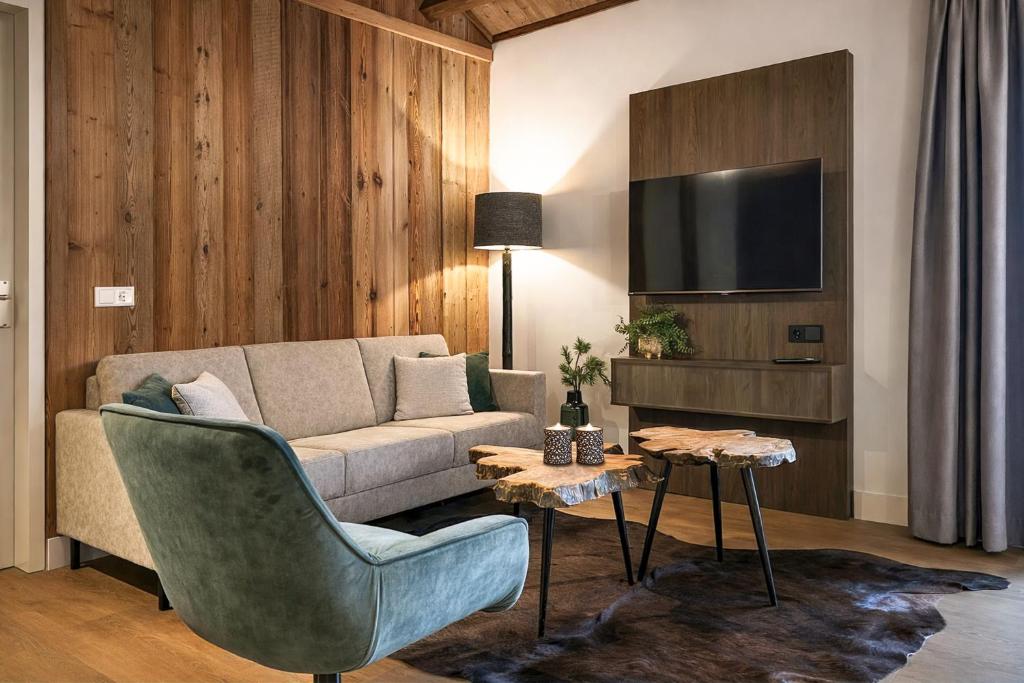 Stylish Loft Apartment with Mountain View near the Lake - 2