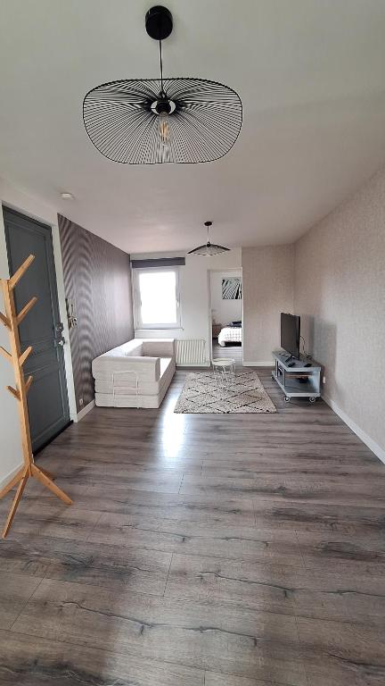 Appartement F2 meublé - 1