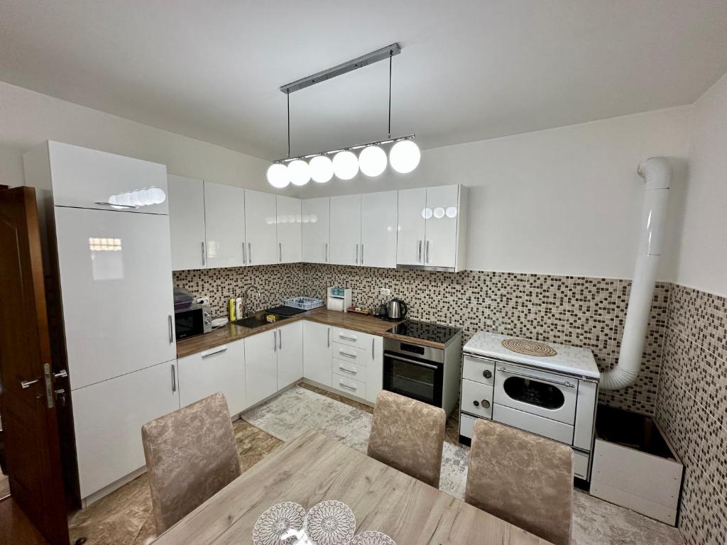 White Hill - 5