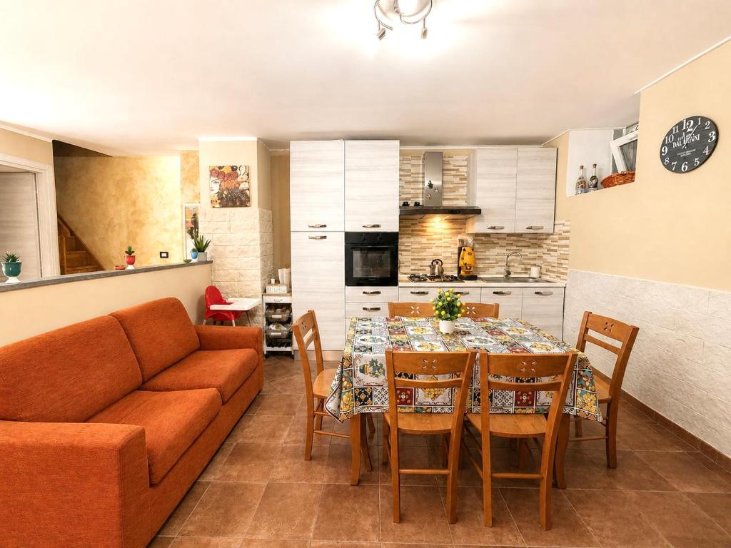 Casa Dei Nonni - Catania City Center Apartment near Duomo - 5