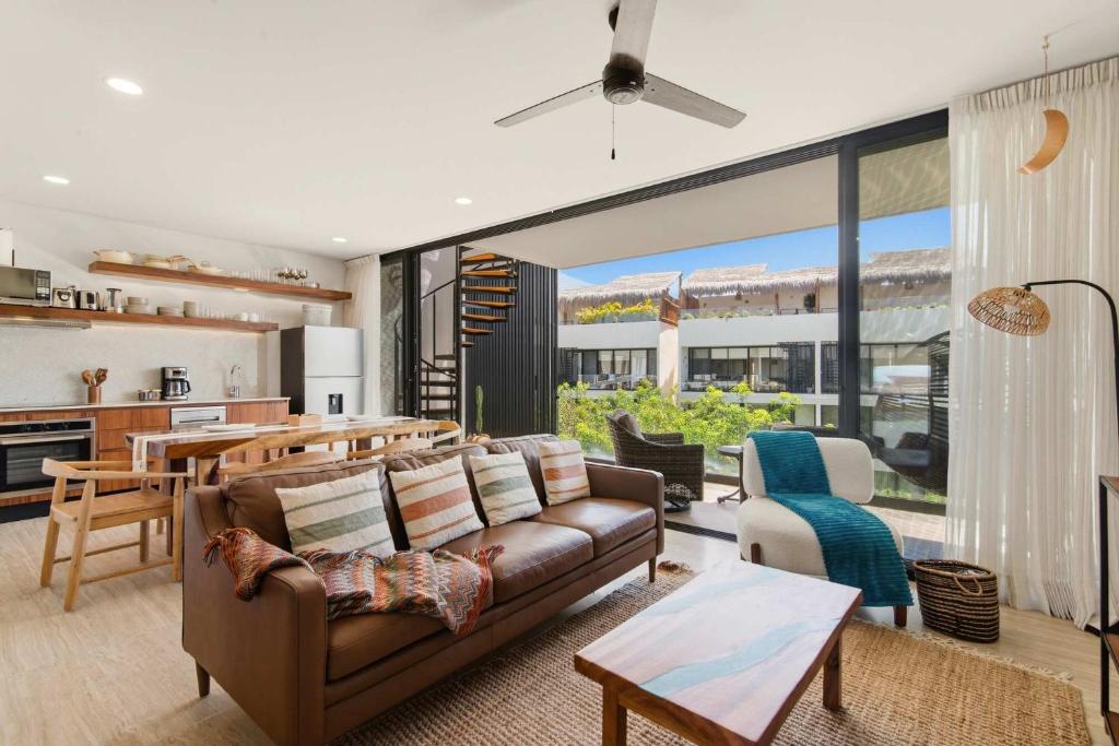 Penthouse with Private Plunge Pool - 2 King Suites - 2