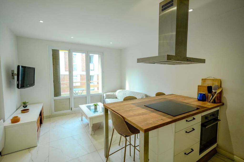 Quiet Line Coliving - Chambre dans T4 de 68m2 - Jusqu'à 2 personnes - Wifi Fibre -Gare à 15 min - GEM à 2 min - 2
