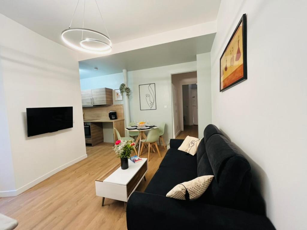 Stylish apartment, 5 min Cannes center, aircon, WiFi - 4