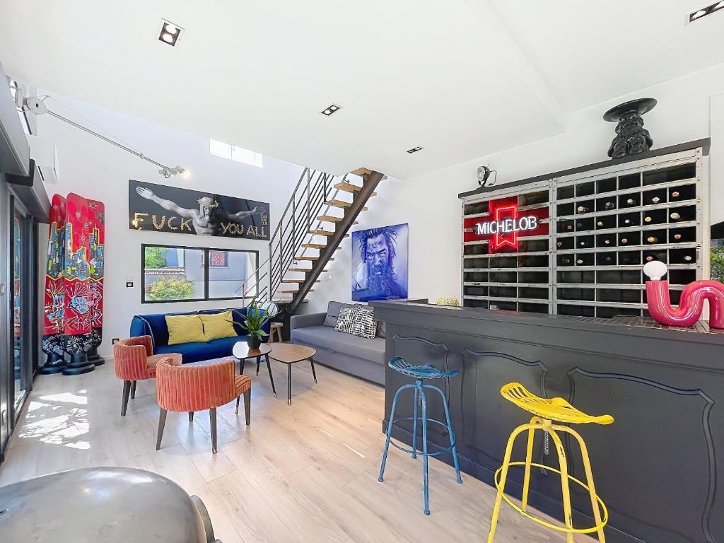 Loft rare - Jardin privatif - 2 parkings - Reims - 3