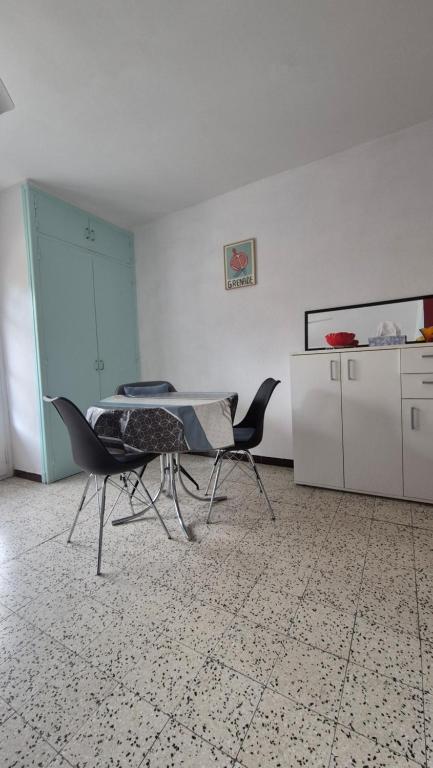 STUDIO au PIED DES THERMES - 3
