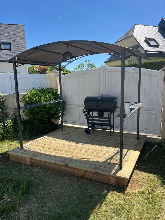 Maison familiale rénovée, centre et plage à pied!! 4ch, salle de jeux, jardin cloturé - 5