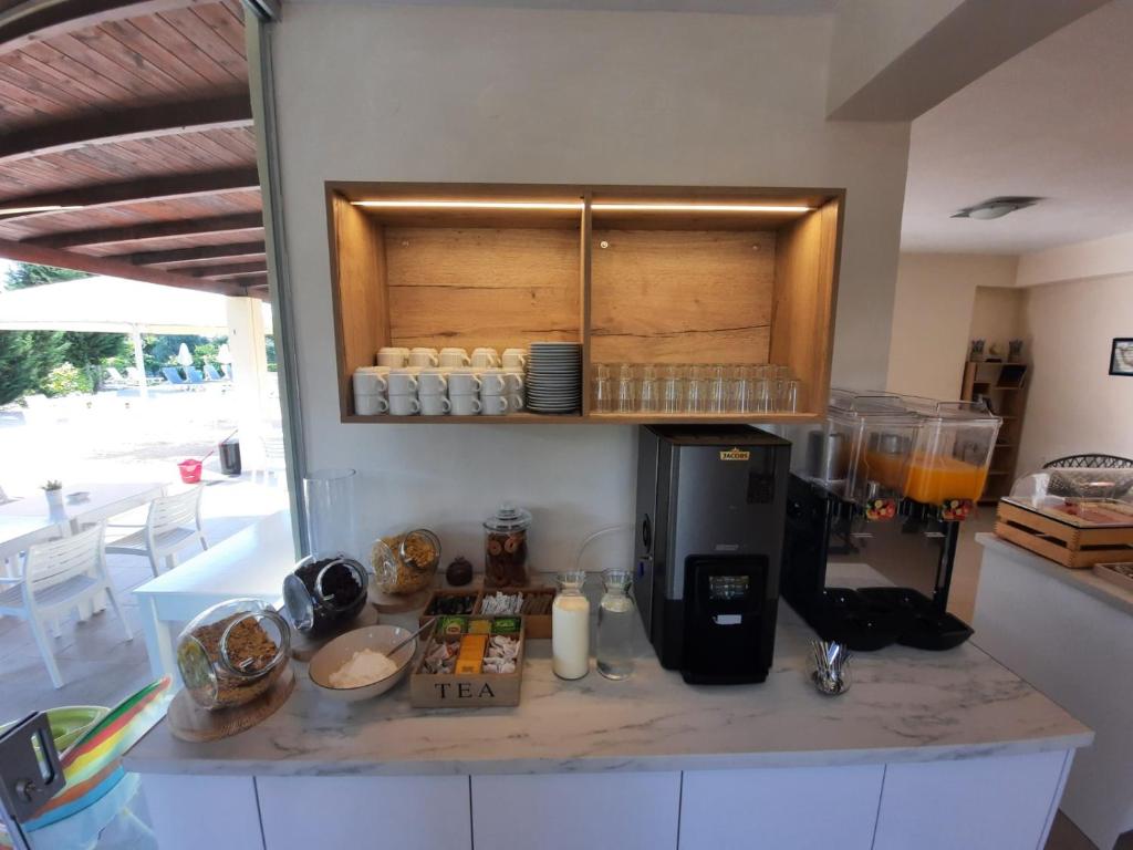 Yianetta Hotel & Suites — Restaurant & bars in Kavos, Ionian Islands