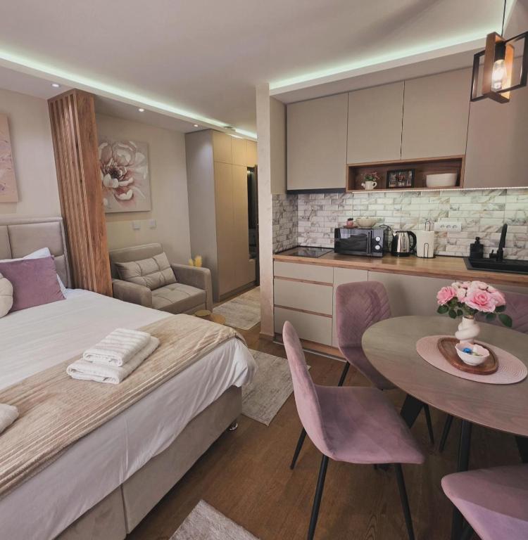 Luxury Studio Nikolina - bazen, pogled i parking - 5