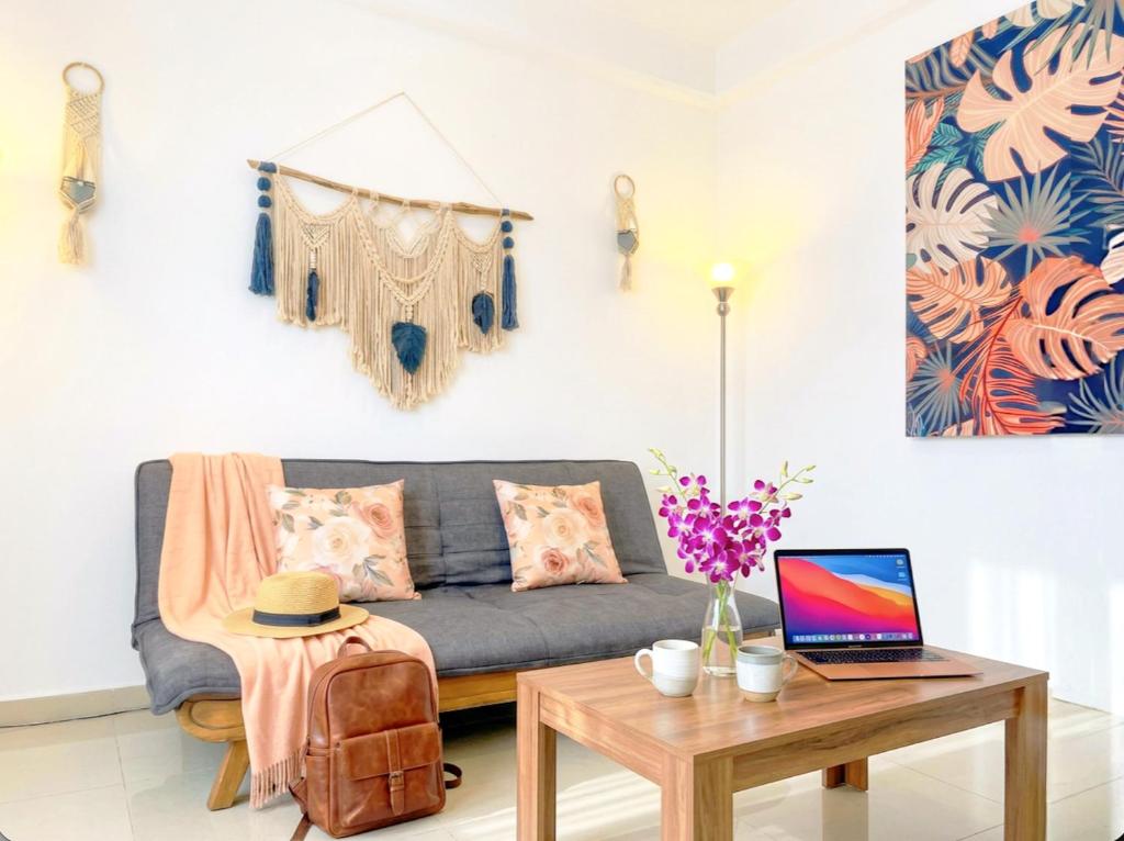 Tranquil Romantic & Family Suites, Patio Pool, 7 Min Walk to Beach, Full Kitchen, Fast WiFi, AC - 2