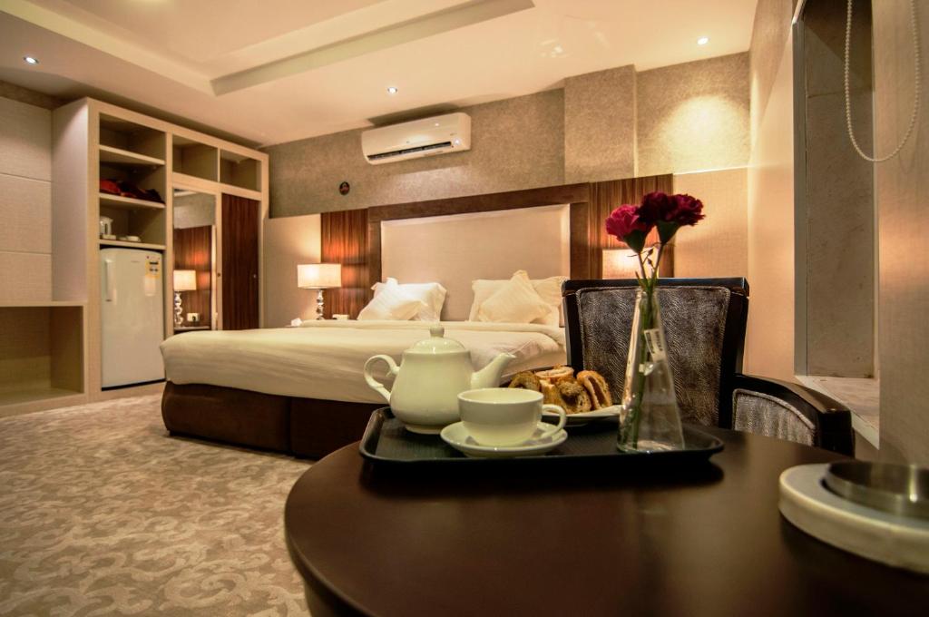 Elite Suites Hotel - Al Malqa photo