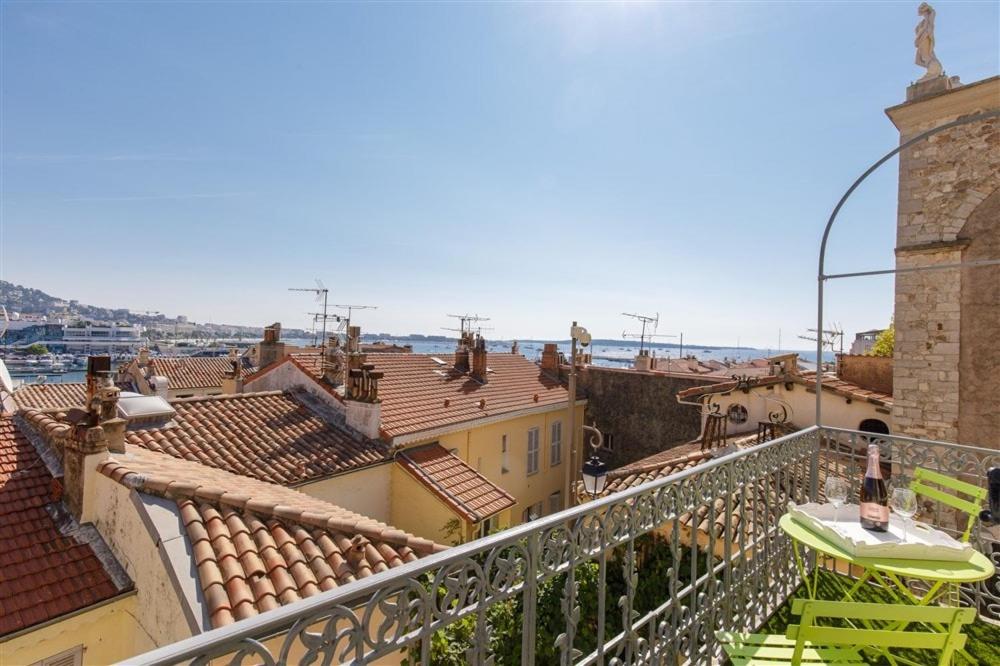 Central Charm space and calm sea view - 1