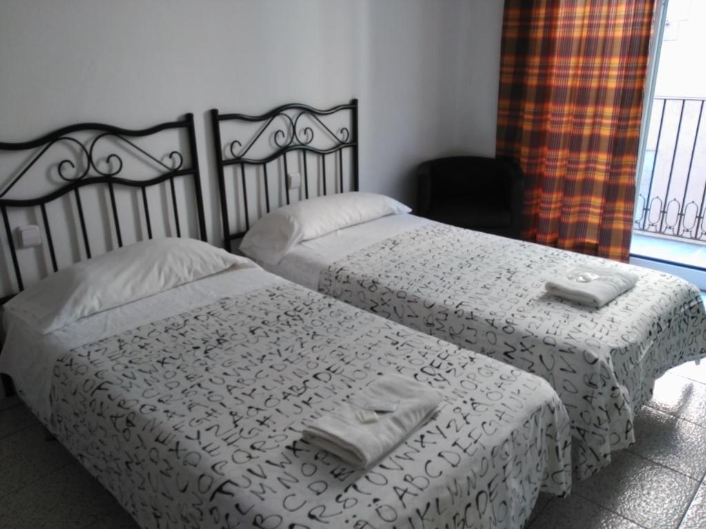 Hostal River - 4