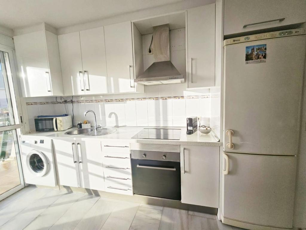 Torrequebrada Sea View, 2 Bed - 3