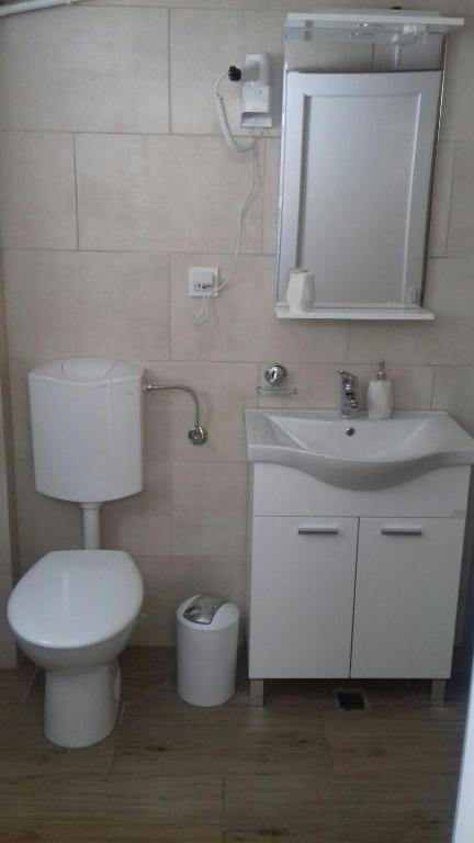 Modern&Cozy Bosnian house with GARDEN+FREE parking - 5