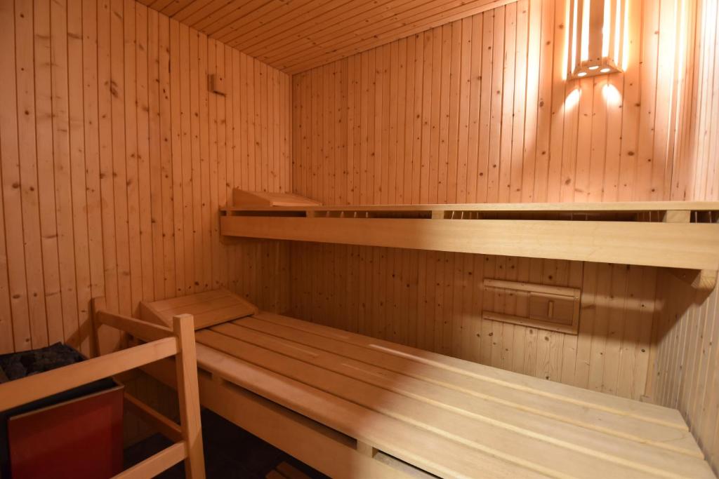 Grand Chalet Vercorin pour 10 personnes avec jardin BBQ parking privé et sauna - 4