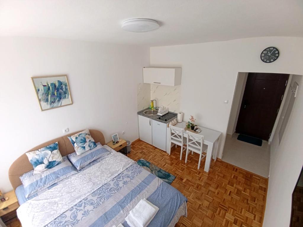 Studio apartment South - 2