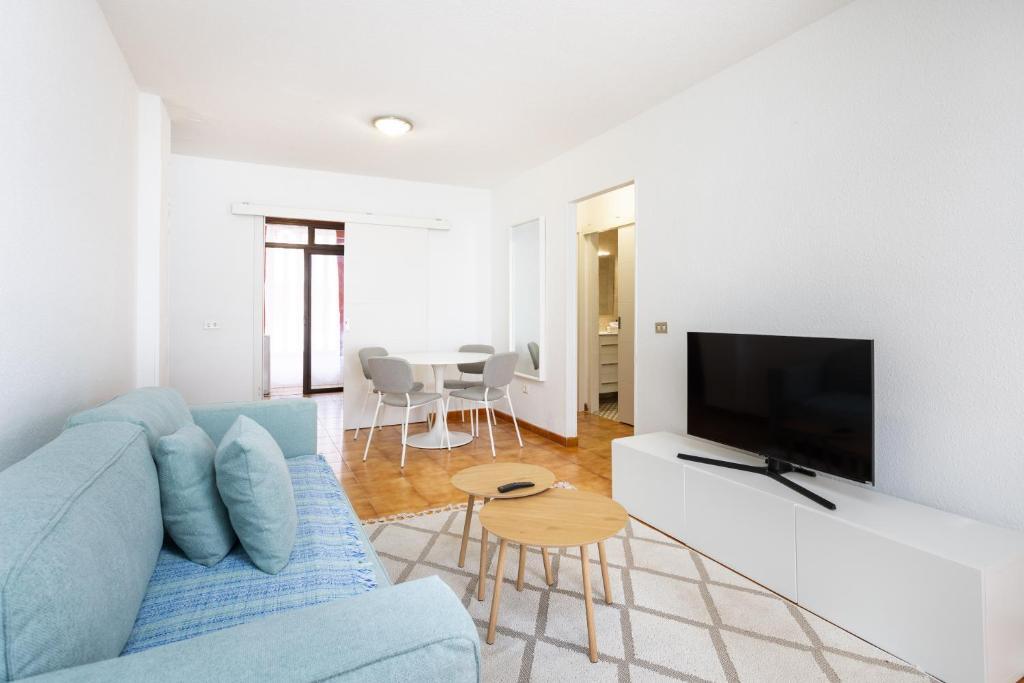 Home2Book Cozy Arona Apt with Pool & Terrace - 1