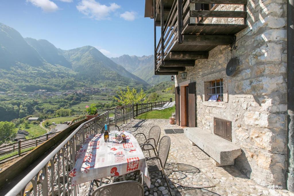Private Green Oasis - Terrace - Happy Rentals - 1