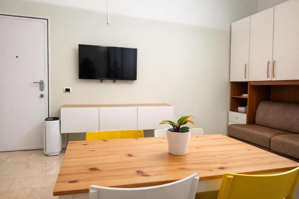 Large studio apartment with study area, Dergano-Bovisa - 4