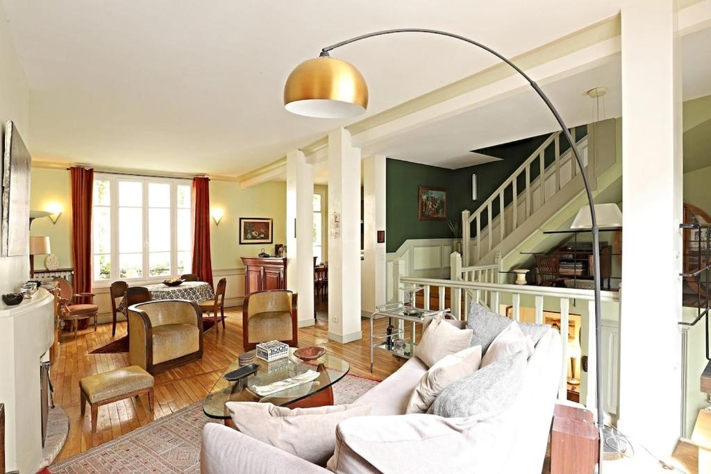 My Beautiful House With a Garden in Paris - 1