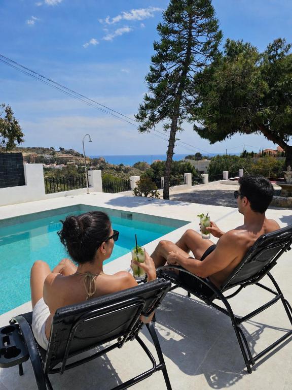 Luxury Sea View Villa - Private Pool - Near Beach - 3 min TRAM Alicante Benidorm - BBQ - Private Garden - Free Parking - 3