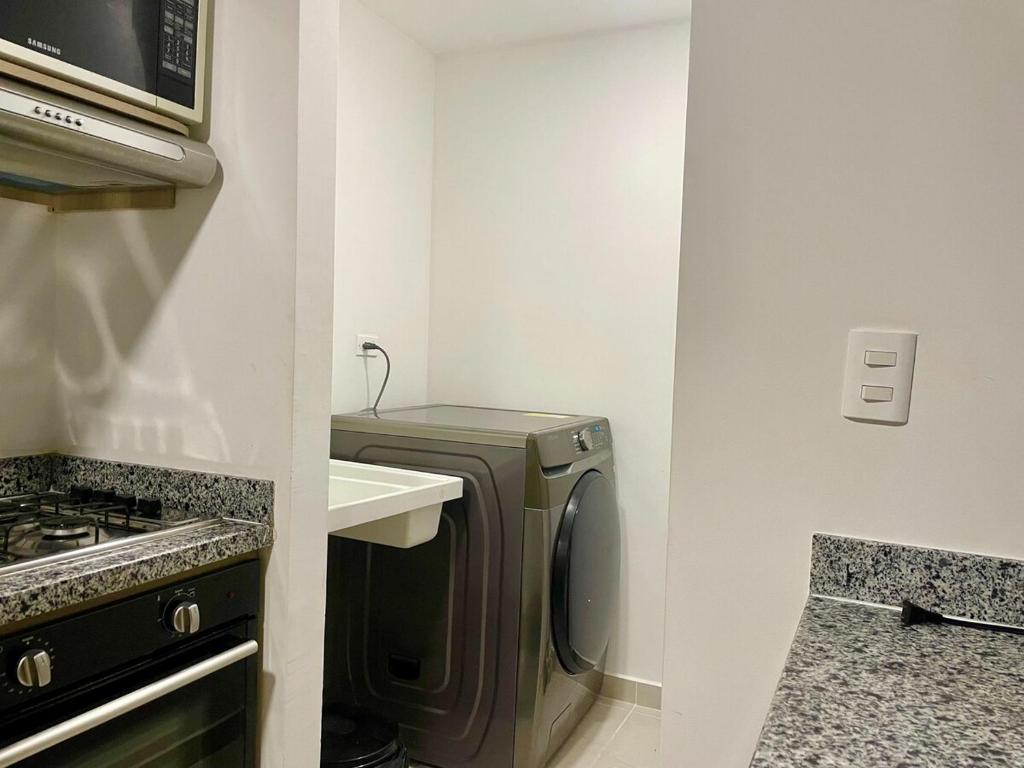 Apartamento cerca al aeropuerto con 3 habitaciones - 4